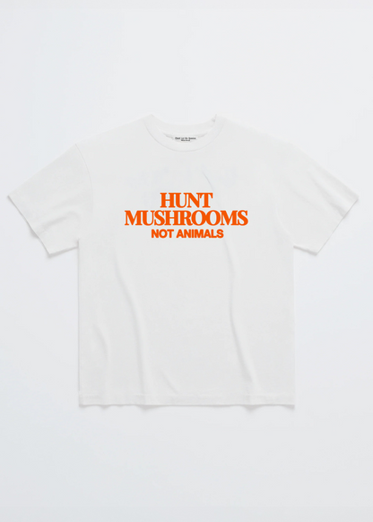 HUNT MUSHROOMS TEE